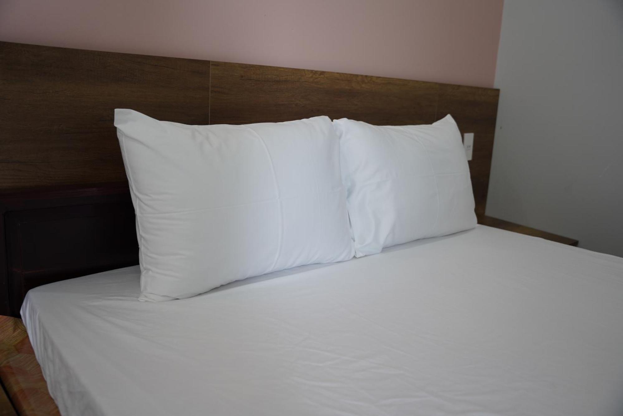 Khach San De Vuong Hotel Cao Lanh Bagian luar foto