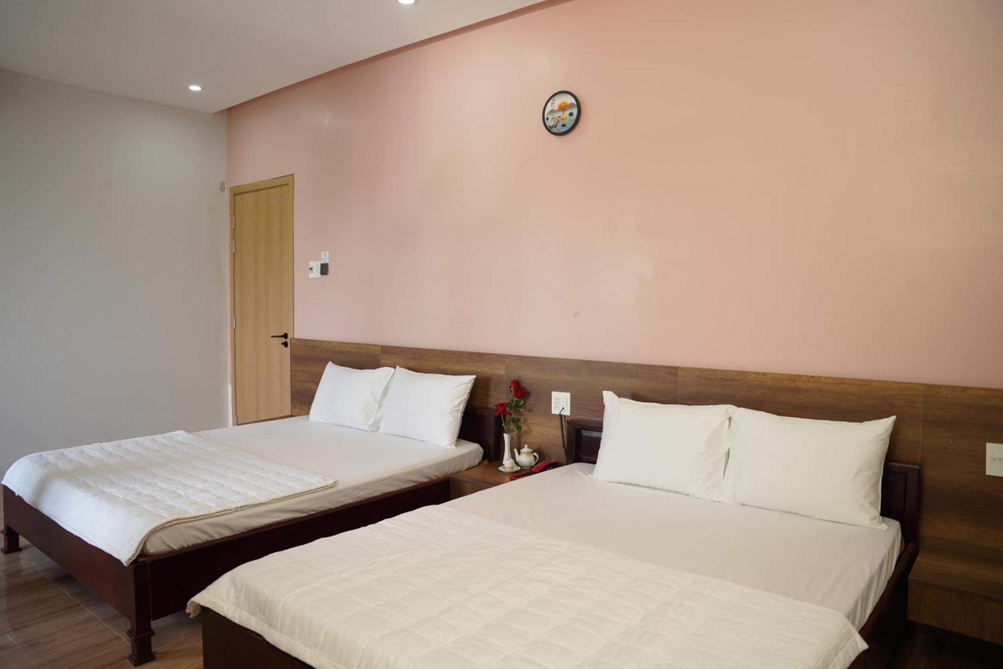Khach San De Vuong Hotel Cao Lanh Bagian luar foto