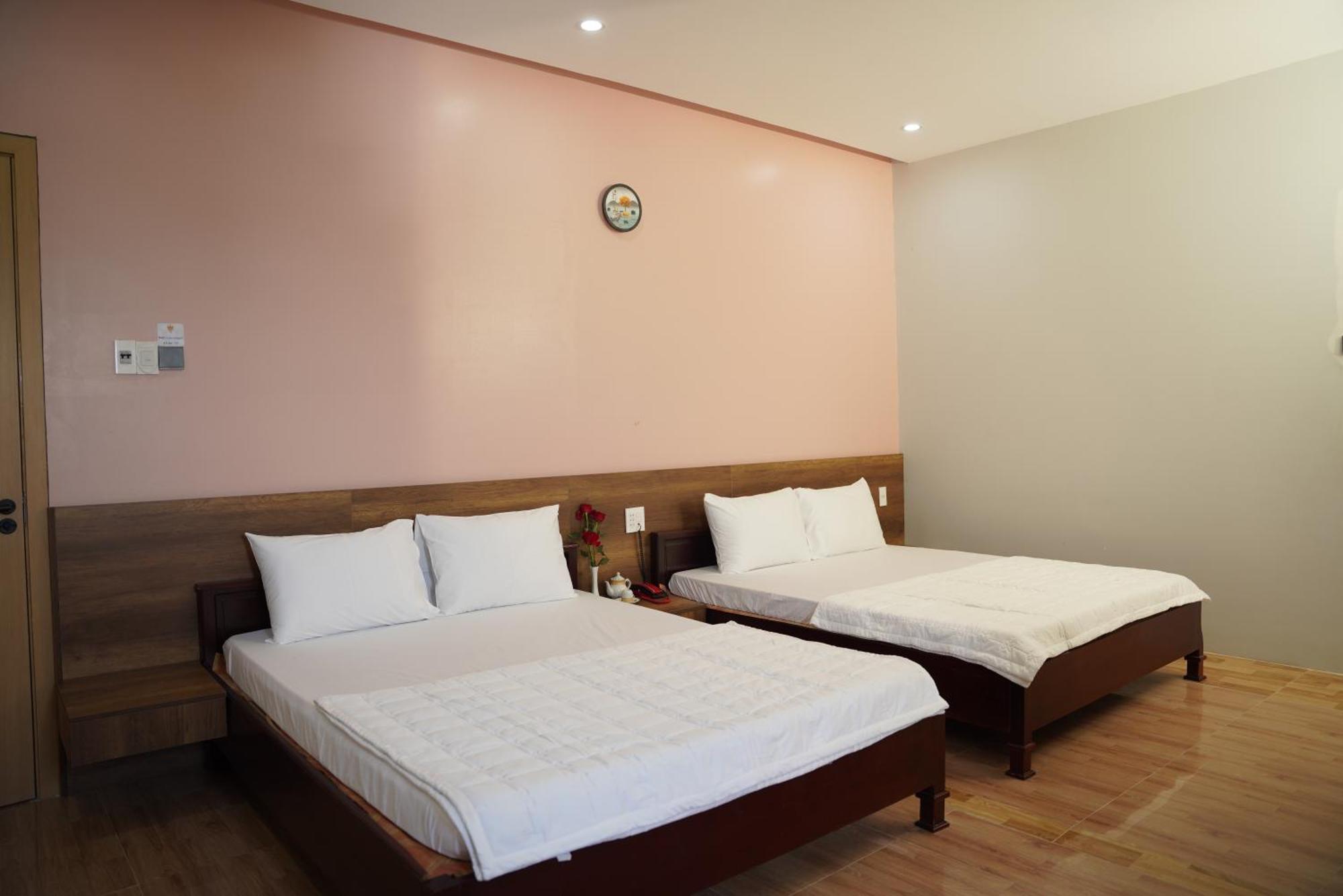 Khach San De Vuong Hotel Cao Lanh Bagian luar foto
