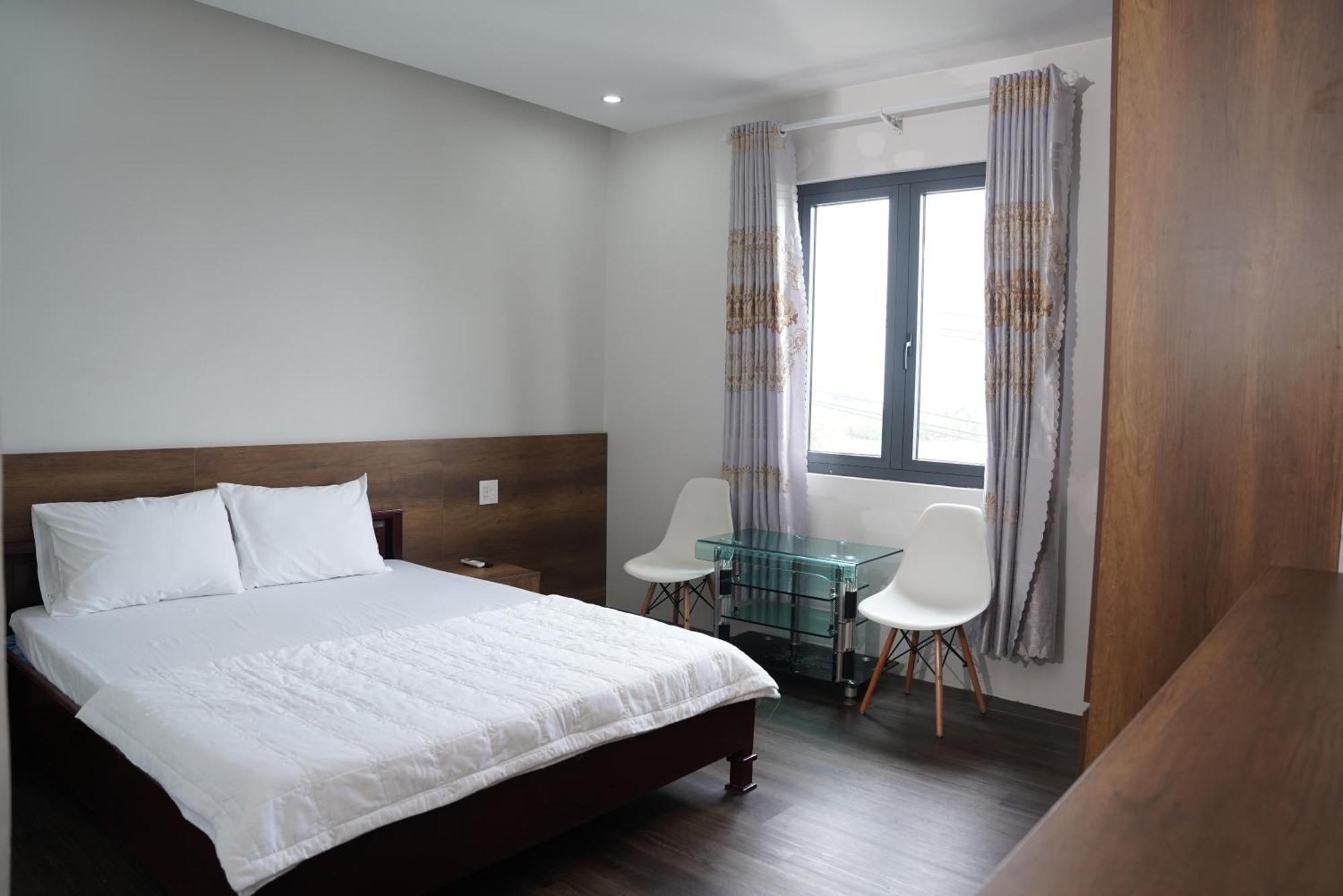 Khach San De Vuong Hotel Cao Lanh Bagian luar foto