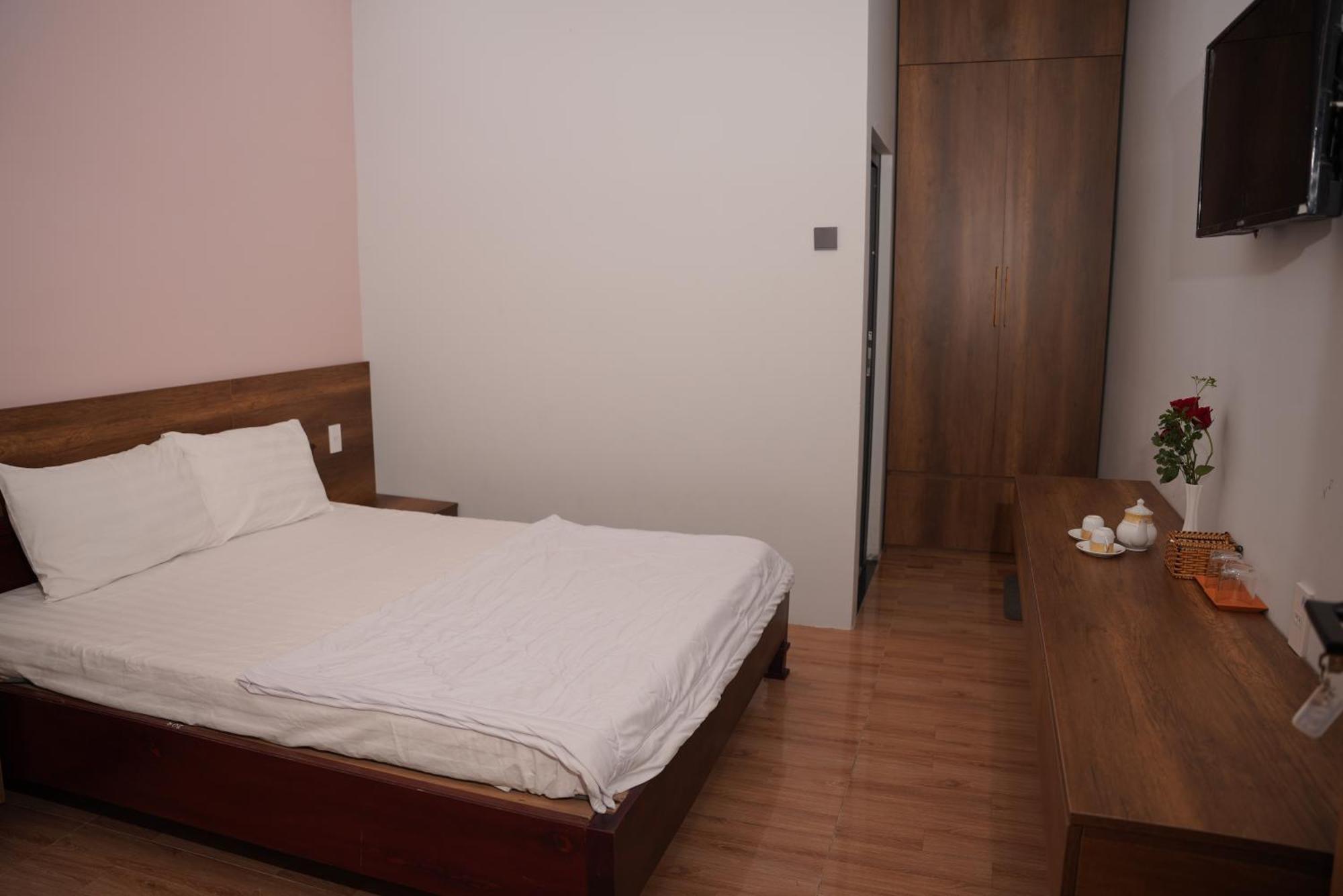 Khach San De Vuong Hotel Cao Lanh Bagian luar foto