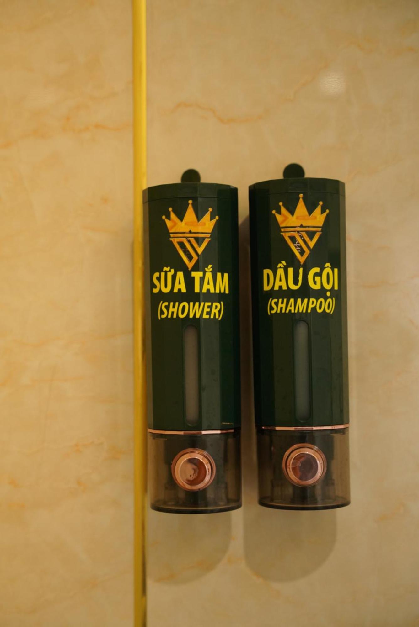Khach San De Vuong Hotel Cao Lanh Bagian luar foto