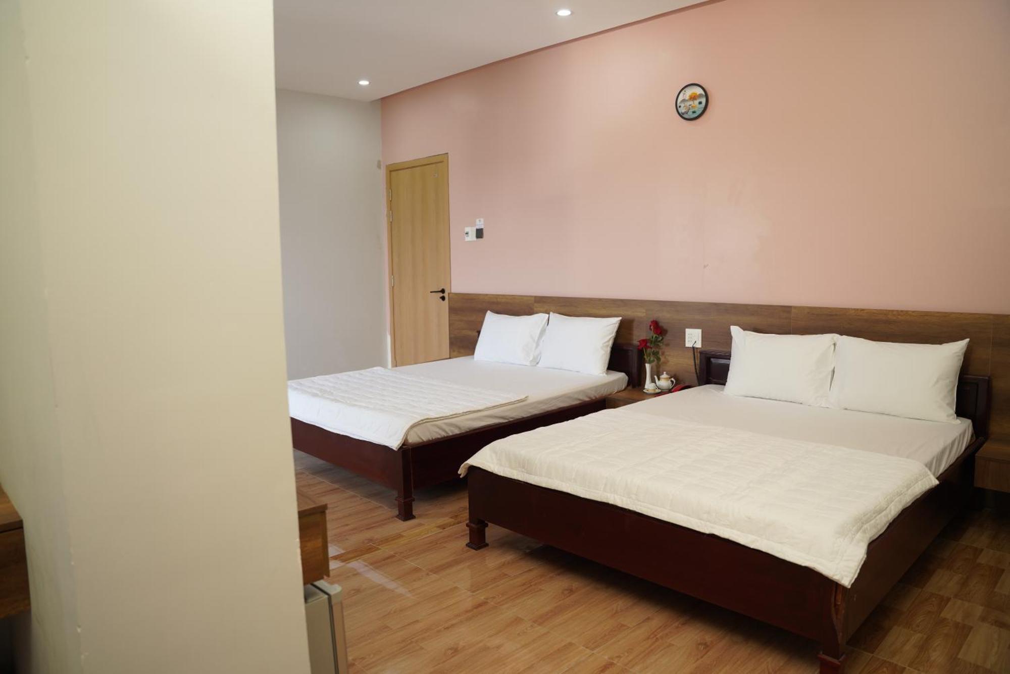 Khach San De Vuong Hotel Cao Lanh Bagian luar foto